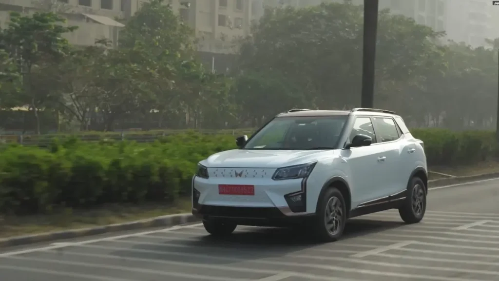 महिंद्रा XUV400